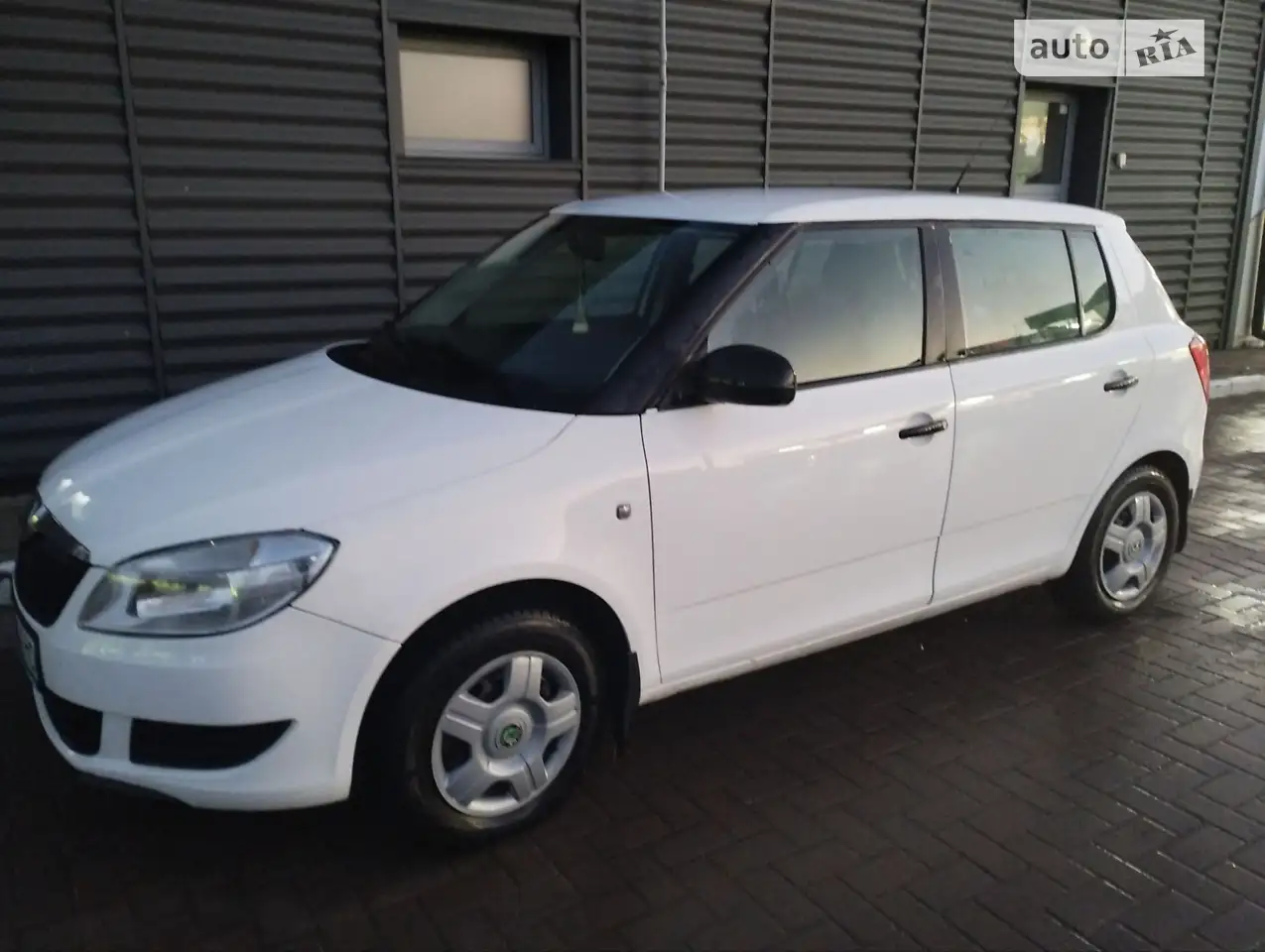 2011 Skoda Fabia - мініатюра 18