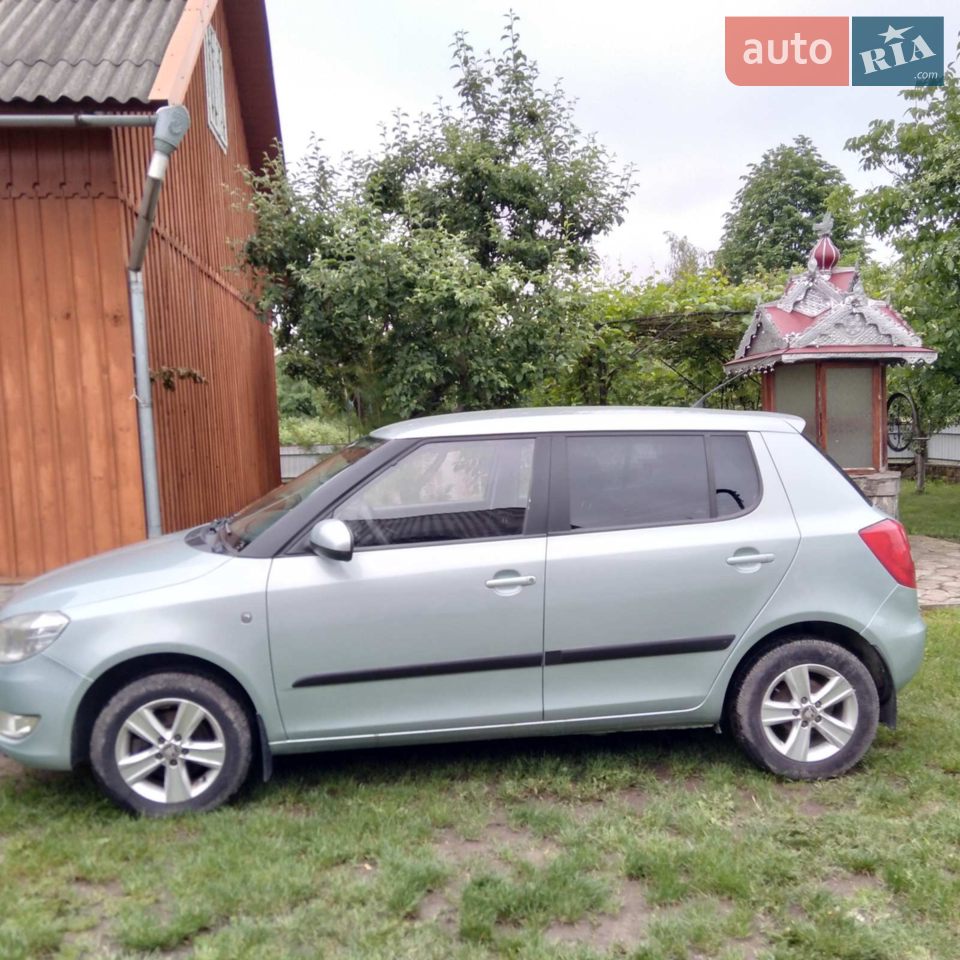 2010 Skoda Fabia - мініатюра 23