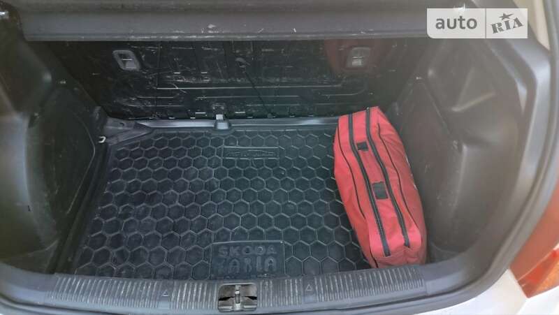 Хэтчбек Skoda Fabia 2014 в Николаеве фото 11 Хэтчбек Skoda Fabia 2014 в Николаеве