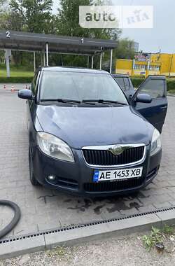 Хэтчбек Skoda Fabia 2008 в Каменском