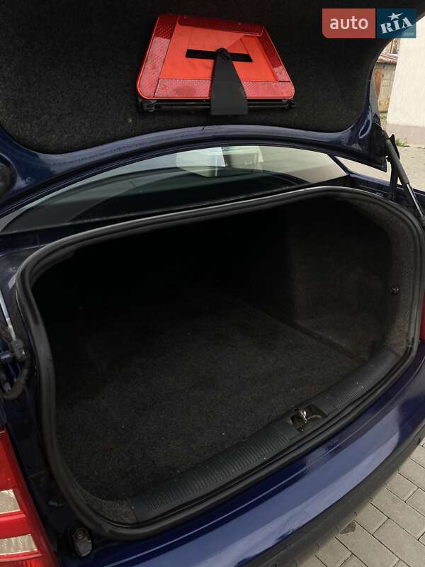 Седан Skoda Fabia 2003 в Хусті фото 6 Седан Skoda Fabia 2003 в Хусті