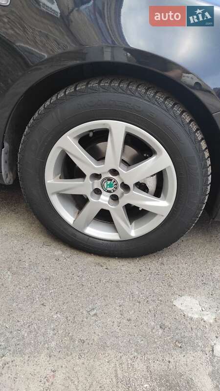 Універсал Skoda Fabia 2011 в Києві