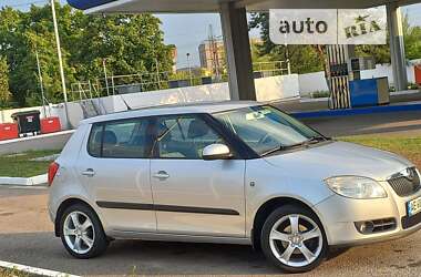 Хэтчбек Skoda Fabia 2007 в 