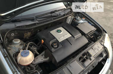 Хэтчбек Skoda Fabia 2004 в 
