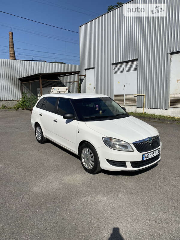 Универсал Skoda Fabia 2010 в Сваляве