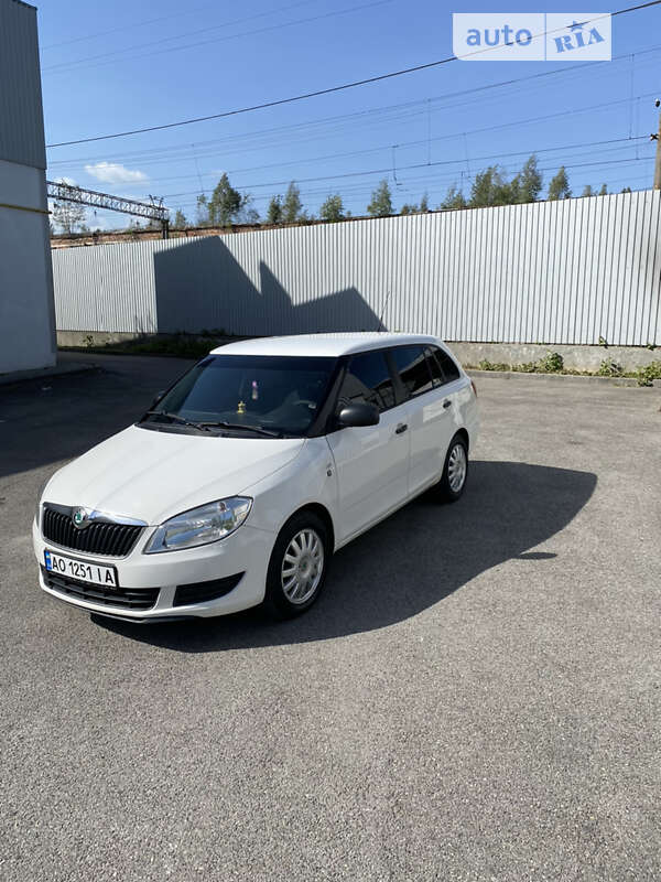 Универсал Skoda Fabia 2010 в Сваляве