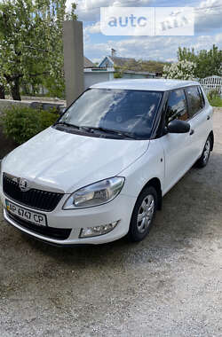 Хэтчбек Skoda Fabia 2014 в Запорожье