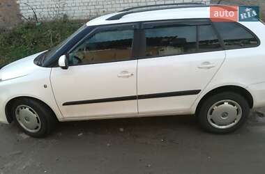 Универсал Skoda Fabia 2010 в 