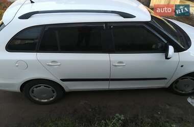 Универсал Skoda Fabia 2010 в 