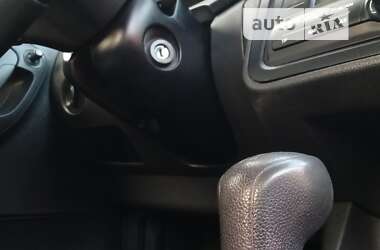 Хэтчбек Skoda Fabia 2010 в 