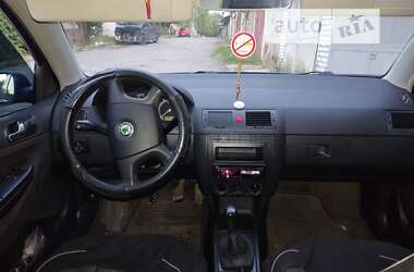 Ліфтбек Skoda Fabia 2006 в Львові