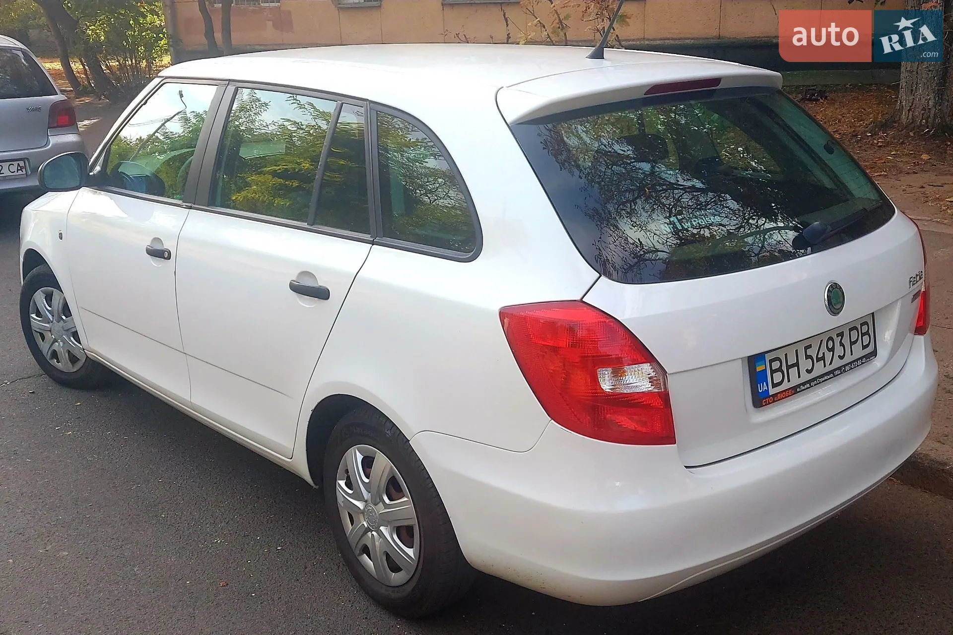 2012 Skoda Fabia - мініатюра 3