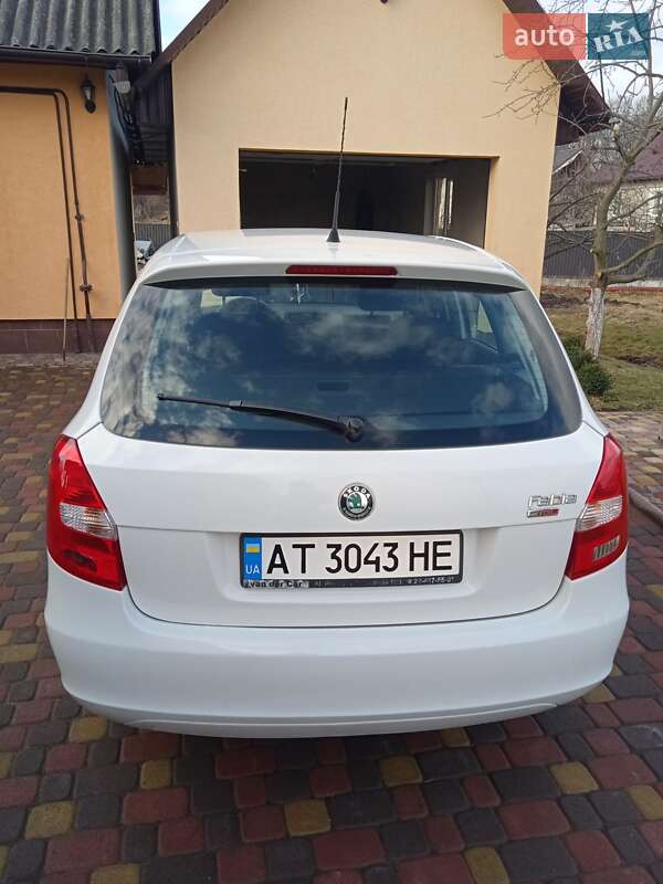 Хетчбек Skoda Fabia 2010 в Коломиї