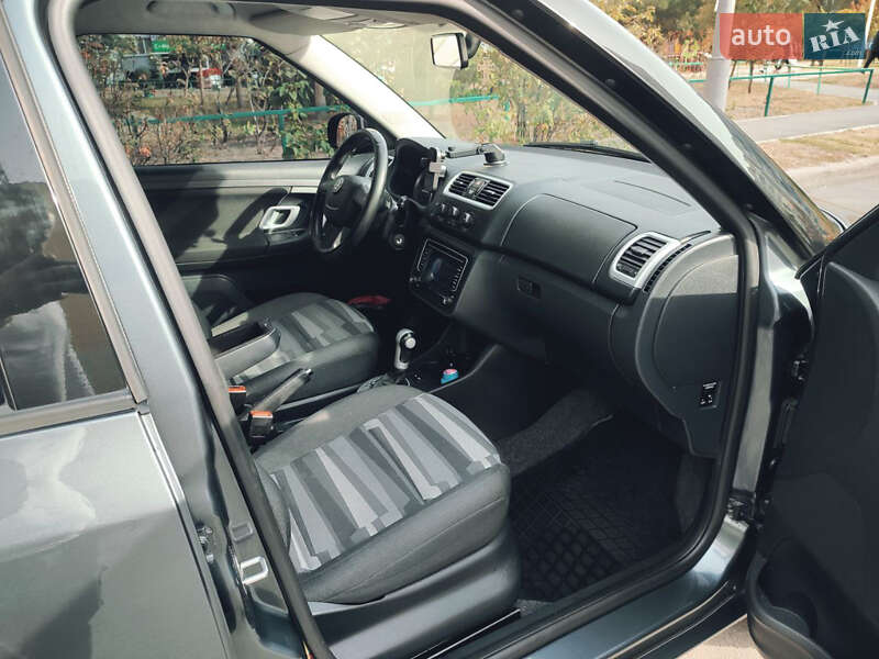 Хетчбек Skoda Fabia 2009 в Харкові