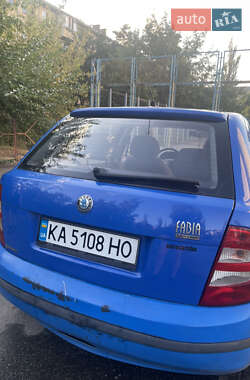 Хэтчбек Skoda Fabia 2002 в 