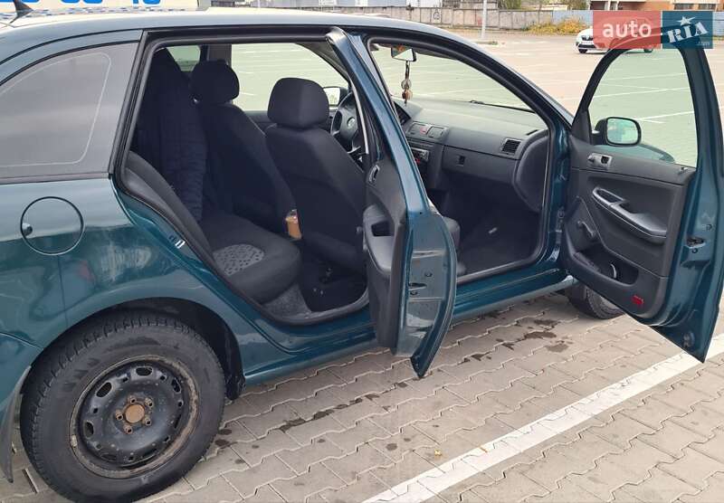 Універсал Skoda Fabia 2005 в Києві