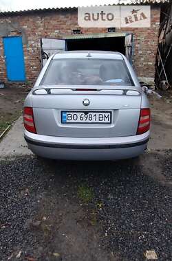 Седан Skoda Fabia 2003 в Староконстантинове