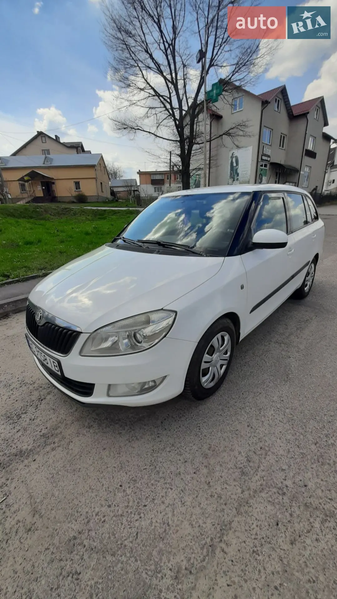 2010 Skoda Fabia - мініатюра 15