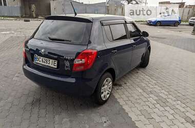 Хэтчбек Skoda Fabia 2014 в Ужгороде