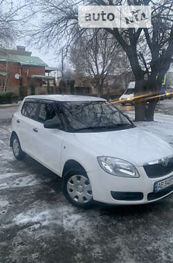 Хетчбек Skoda Fabia 2008 в Дніпрі