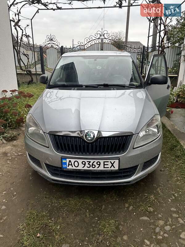 Хетчбек Skoda Fabia 2011 в Тячеві