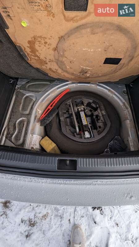 Хетчбек Skoda Fabia 2015 в Києві