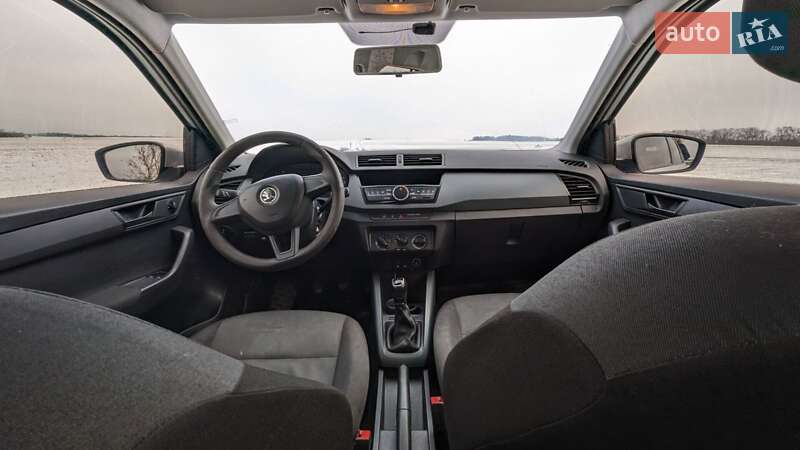 Хетчбек Skoda Fabia 2015 в Києві