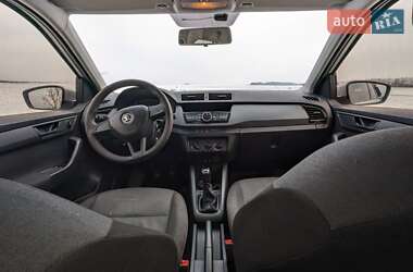 Хэтчбек Skoda Fabia 2015 в 