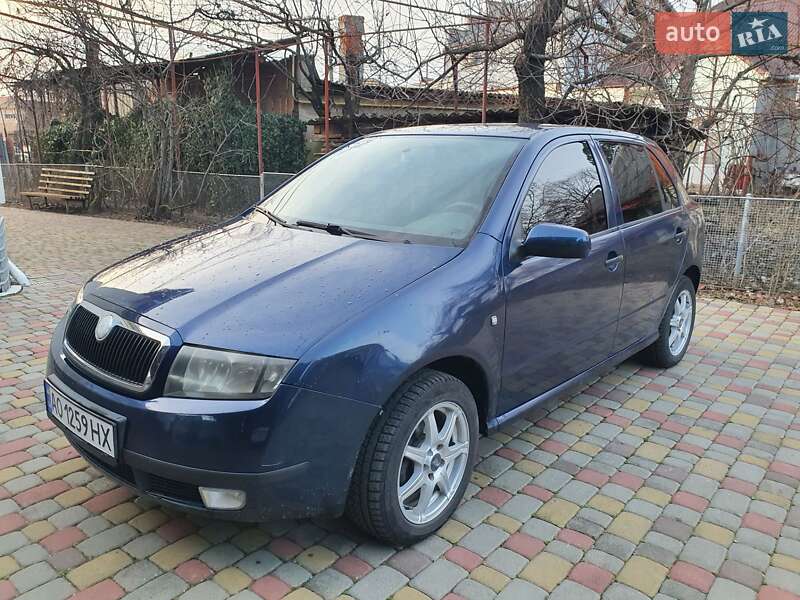 Хэтчбек Skoda Fabia 2000 в Ужгороде