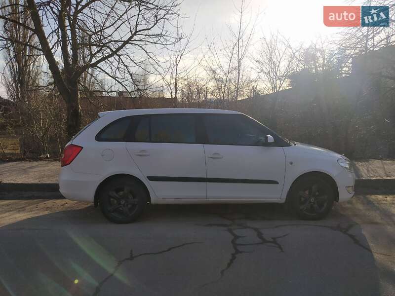 Универсал Skoda Fabia 2011 в Житомире фото 4 Универсал Skoda Fabia 2011 в Житомире