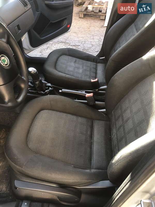 Хетчбек Skoda Fabia 2006 в Білій Церкві