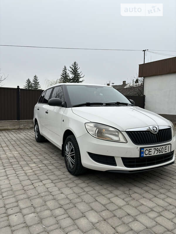 Универсал Skoda Fabia 2014 в Черновцах