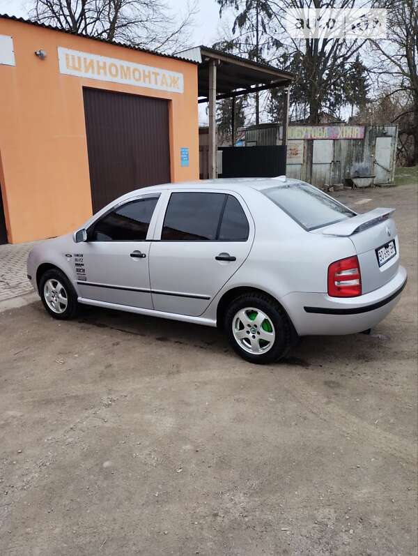 Седан Skoda Fabia 2003 в Староконстантинове