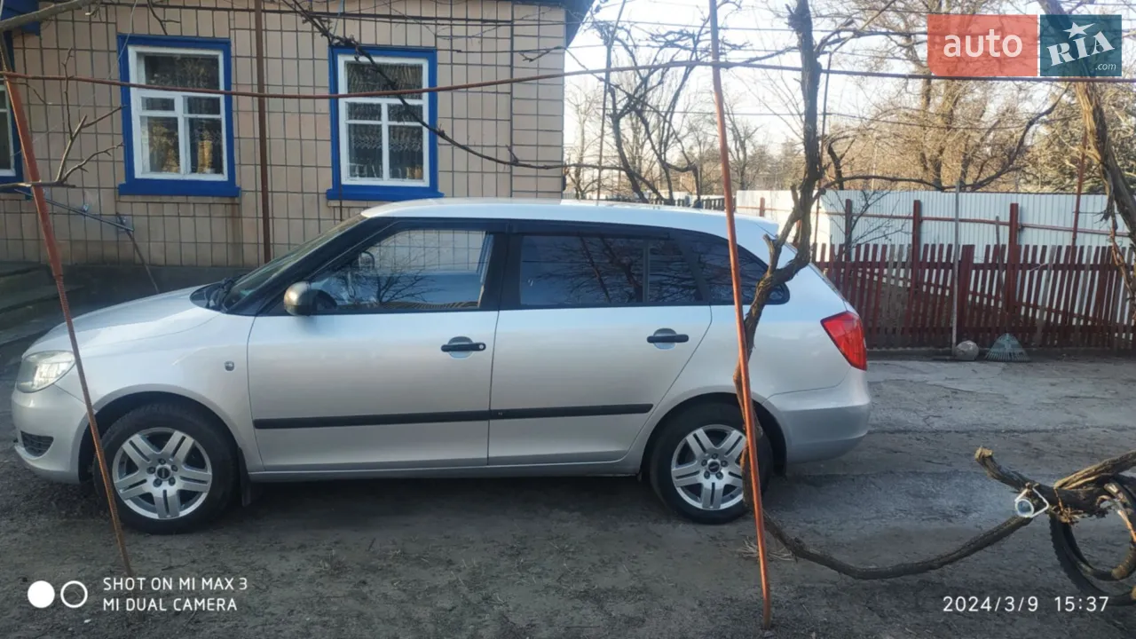 2011 Skoda Fabia - мініатюра 25