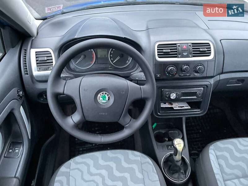 Універсал Skoda Fabia 2009 в Луцьку