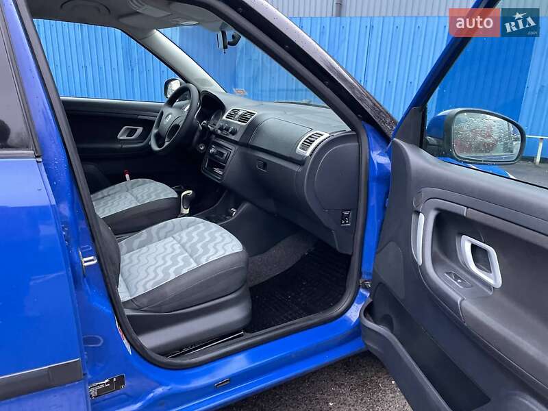 Універсал Skoda Fabia 2009 в Луцьку