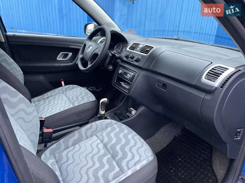 Універсал Skoda Fabia 2009 в Луцьку