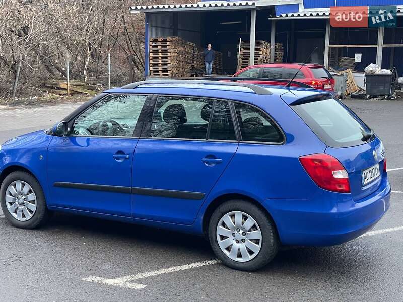 Універсал Skoda Fabia 2009 в Луцьку