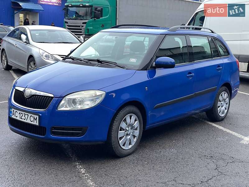 Універсал Skoda Fabia 2009 в Луцьку