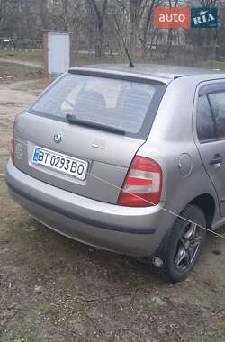 Хэтчбек Skoda Fabia 2006 в Киеве