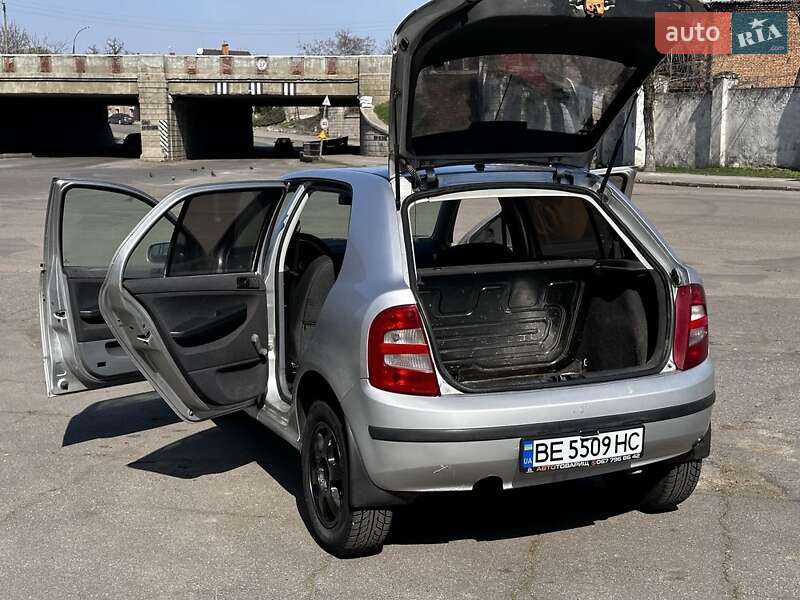 Хэтчбек Skoda Fabia 2001 в Николаеве