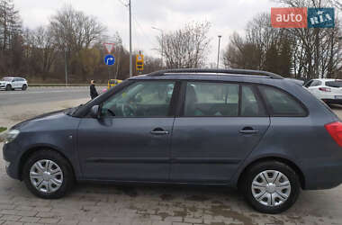 Универсал Skoda Fabia 2011 в Тернополе