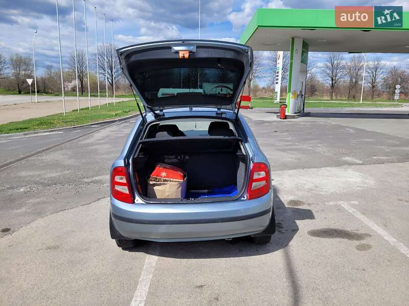 Хетчбек Skoda Fabia 2003 в Запоріжжі