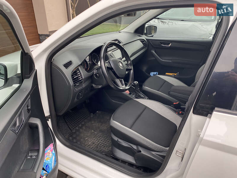 Універсал Skoda Fabia 2016 в Луцьку