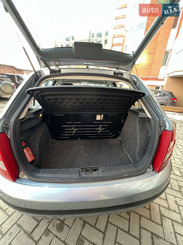 Хэтчбек Skoda Fabia 2002 в Хмельницком фото 11 Хэтчбек Skoda Fabia 2002 в Хмельницком