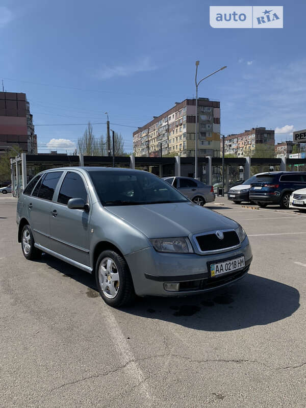 Универсал Skoda Fabia 2003 в Днепре