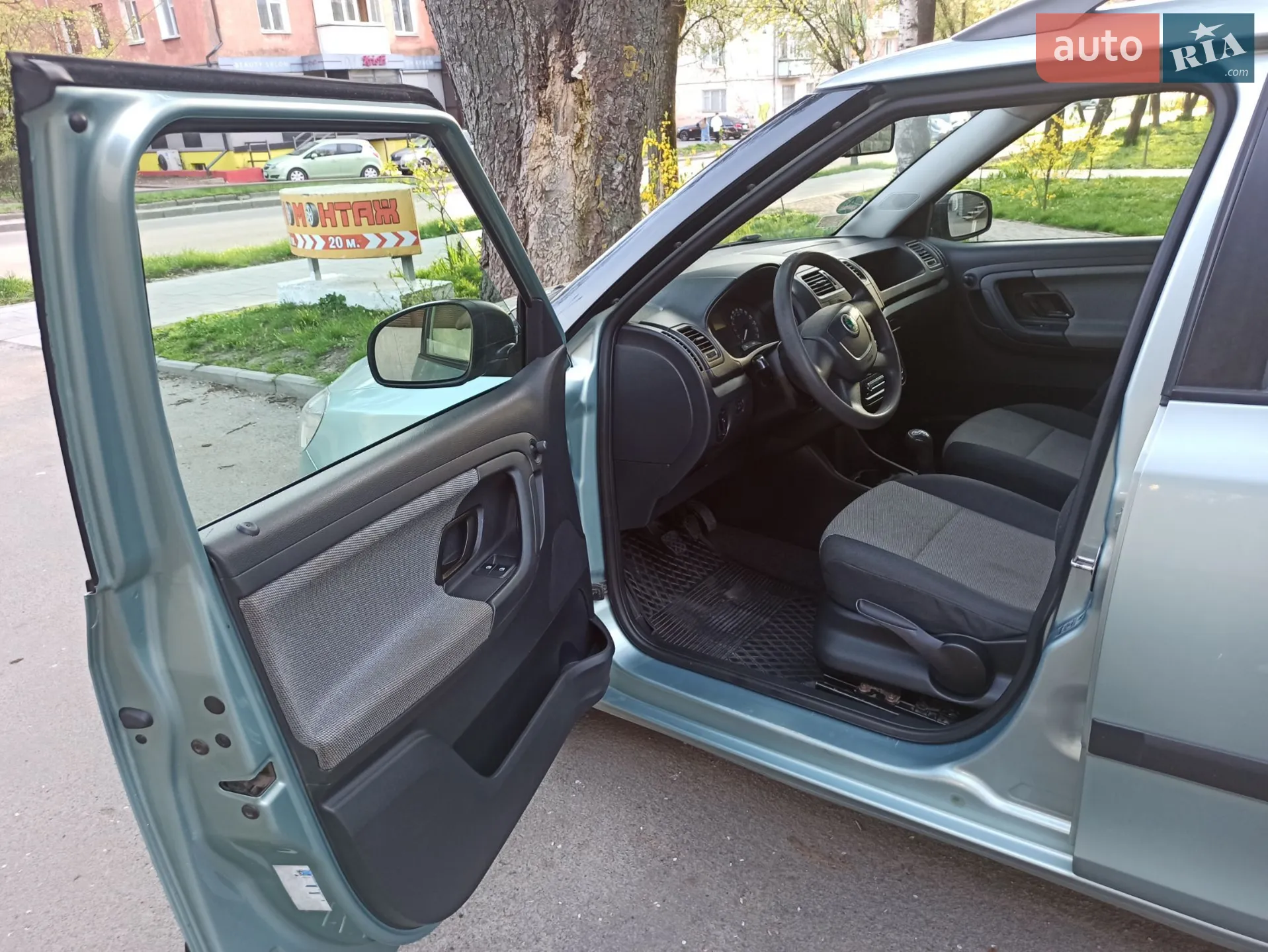 2010 Skoda Fabia - мініатюра 28