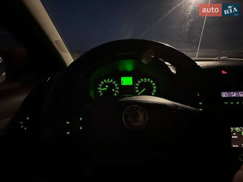 Універсал Skoda Fabia 2011 в Рівному