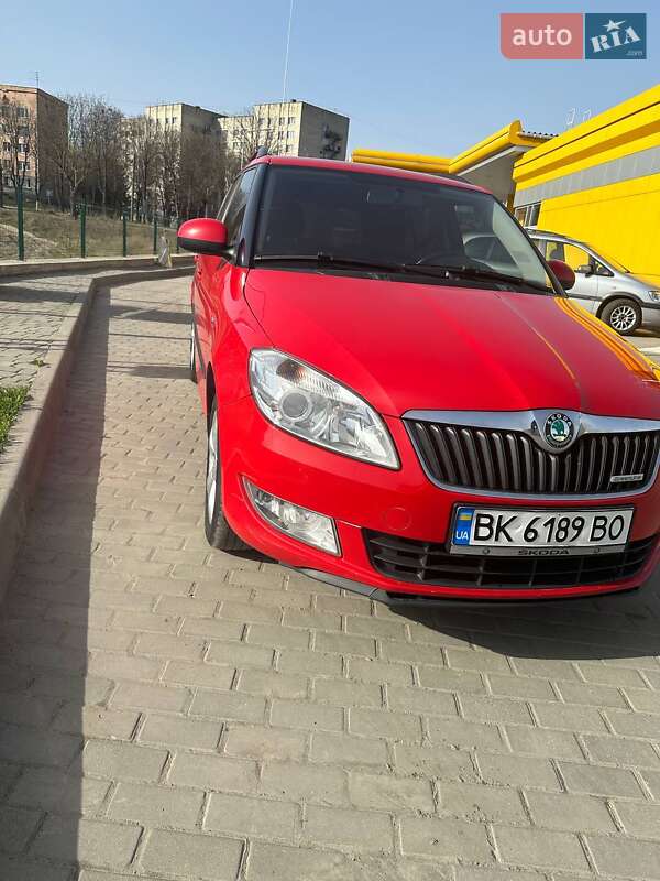 Універсал Skoda Fabia 2011 в Рівному