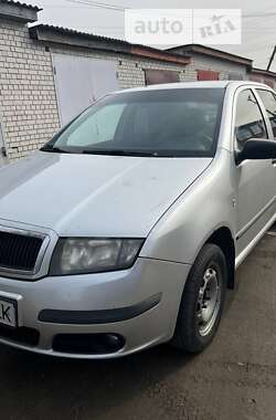 Седан Skoda Fabia 2006 в Киеве